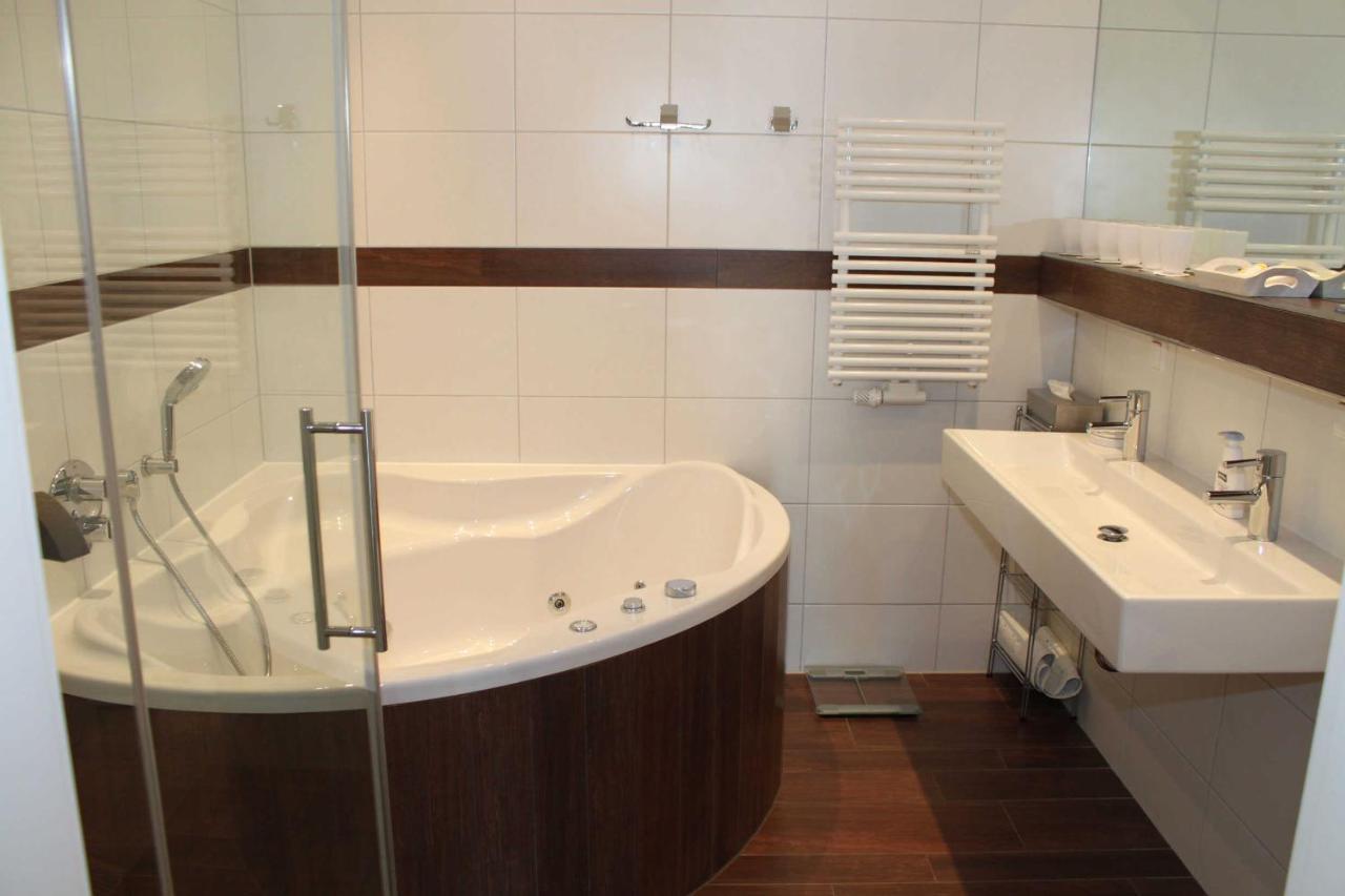 Ruegen Star Appartements De Luxe 萨斯尼茨 外观 照片