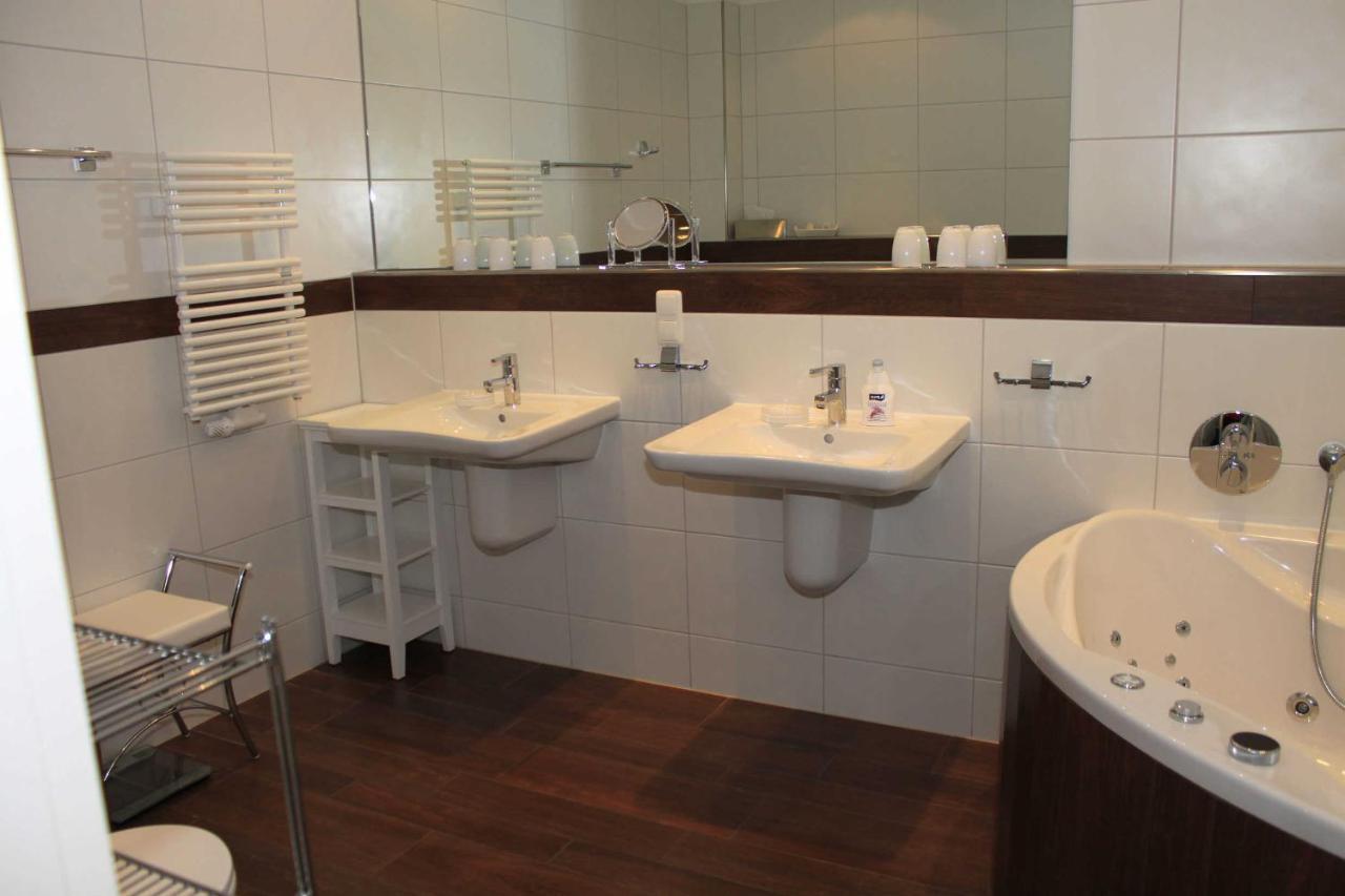 Ruegen Star Appartements De Luxe 萨斯尼茨 外观 照片